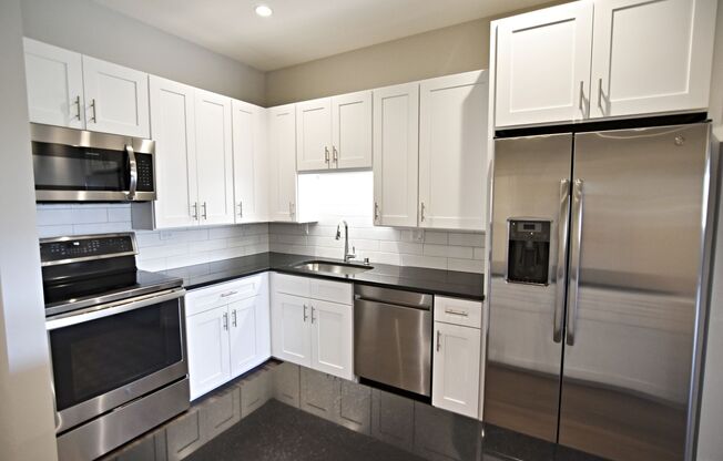 1 bed, 1 bath, 673 sqft, $3,736, Unit 3833-210