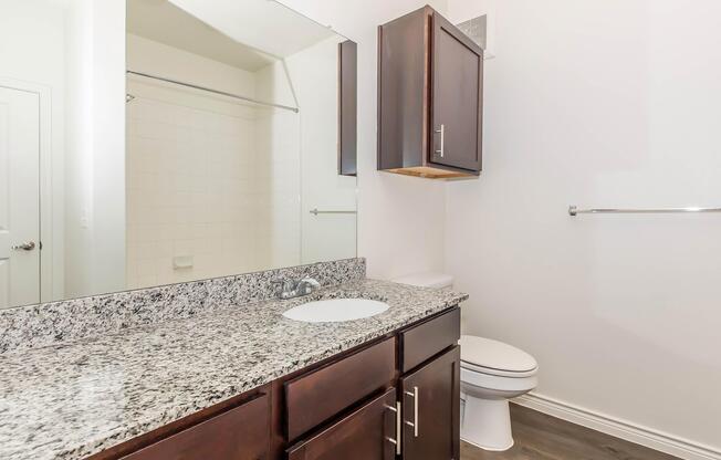 3 beds, 2 baths, 1,070 sqft, $1,299