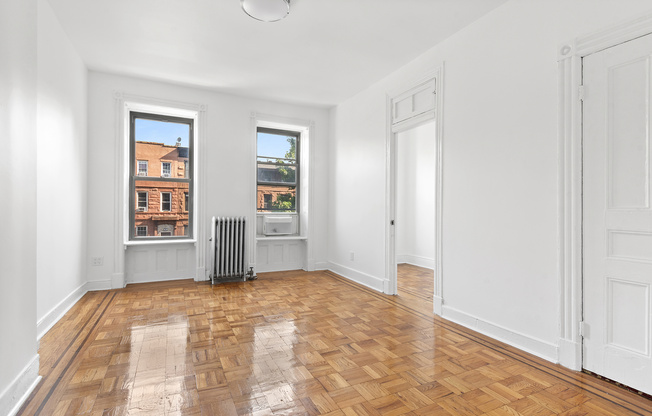 28 ALT HART ST