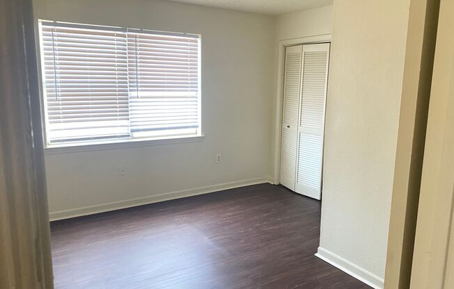 2 beds, 1.5 baths, 1,100 sqft, $975, Unit 8254-C