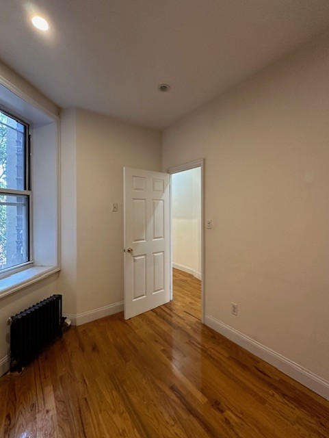 3 beds, 1 bath, 3,972 sqft, $4,250, Unit 9