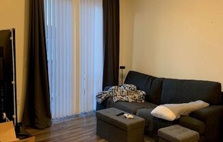 1 bed, 1 bath, $1,405, Unit 220
