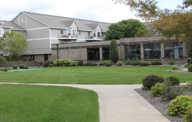 2 beds, 1 bath, 1,050 sqft, $1,375, Unit 3700211