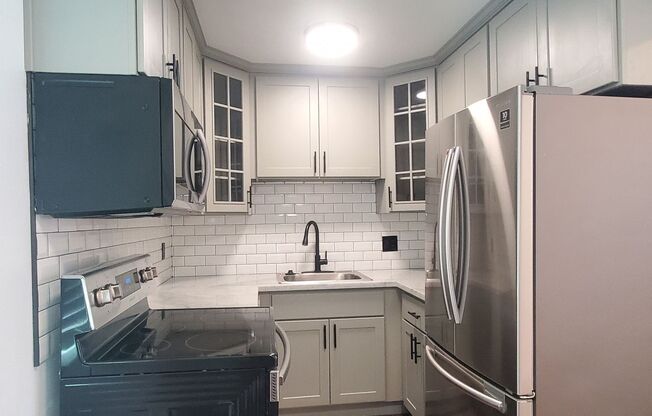 1 bed, 1 bath, $2,200