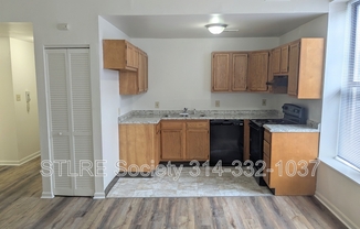 2707 RUSSELL BLVD