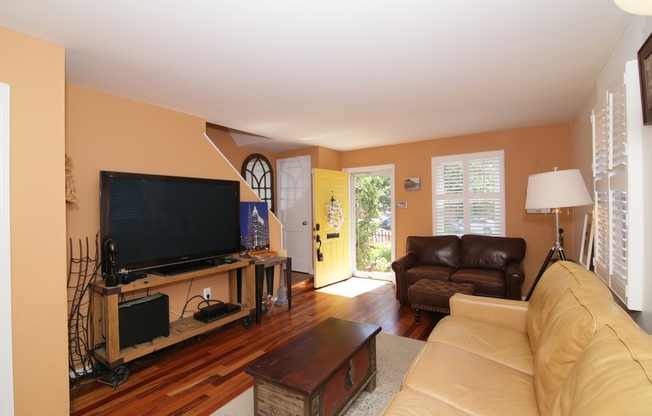 2 beds, 2 baths, $3,250