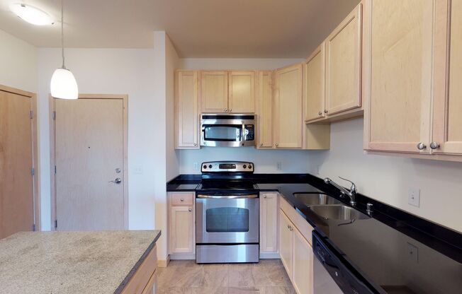 1 bed, 1 bath, $1,615, Unit 5302-106