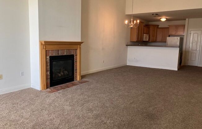 2 beds, 2 baths, $1,650, Unit 2827 - #2223