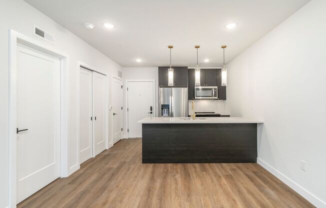 1 bed, 1 bath, 650 sqft, $1,775, Unit 405