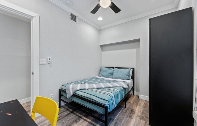 1 bed, 1 bath, 585 sqft, $1,300, Unit 1