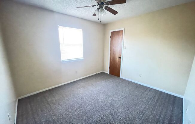 2 beds, 1 bath, $1,000