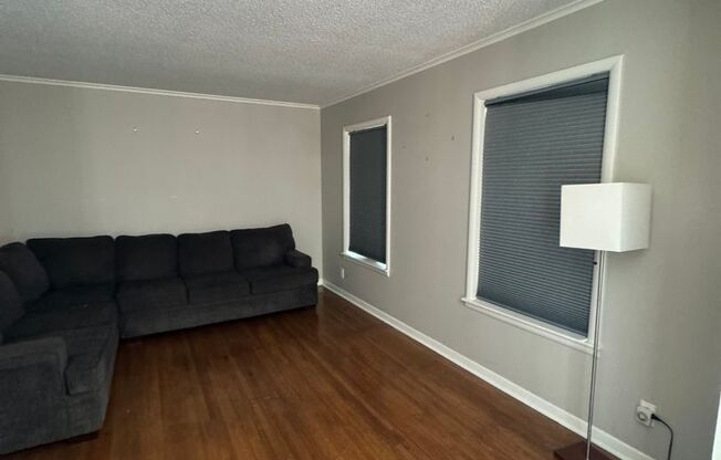 Sea Isle- Newly Renovated 3 BR/2 BA with Privacy Fence and Single Garage