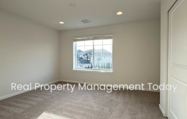 2 beds, 2.5 baths, $2,795