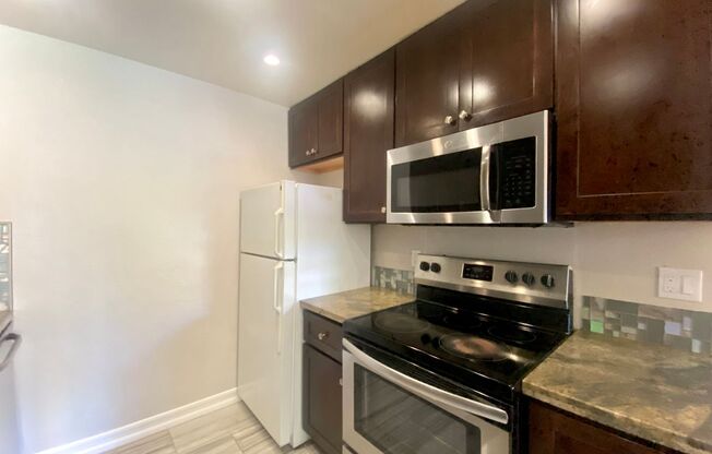 Dazzling 2-bedroom Condo for Rent - Warm Springs!