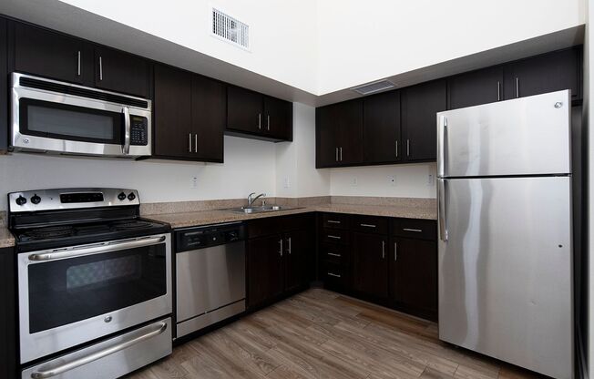 2 beds, 2 baths, 878 sqft, $2,995, Unit C308