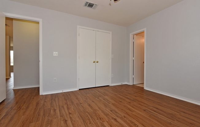 3 beds, 2 baths, $1,575