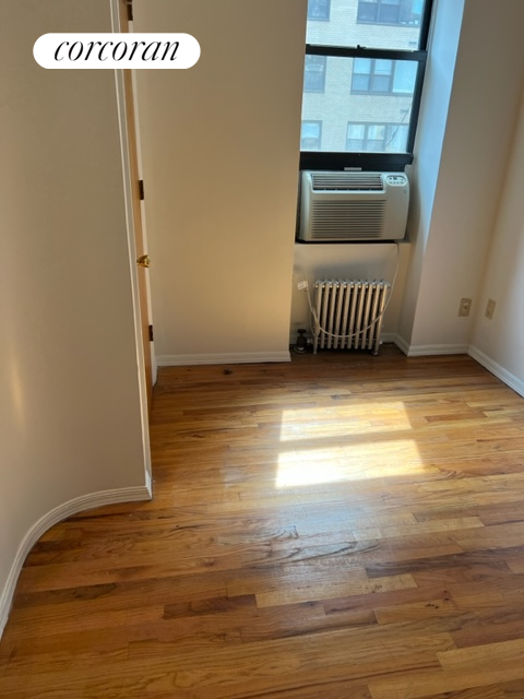 1 bed, 1 bath, $2,650, Unit E