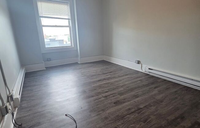 1 bed, 1 bath, 650 sqft, $1,795, Unit 810