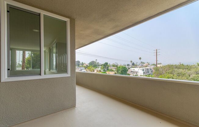 3 beds, 3 baths, 1,780 sqft, $5,600, Unit 102
