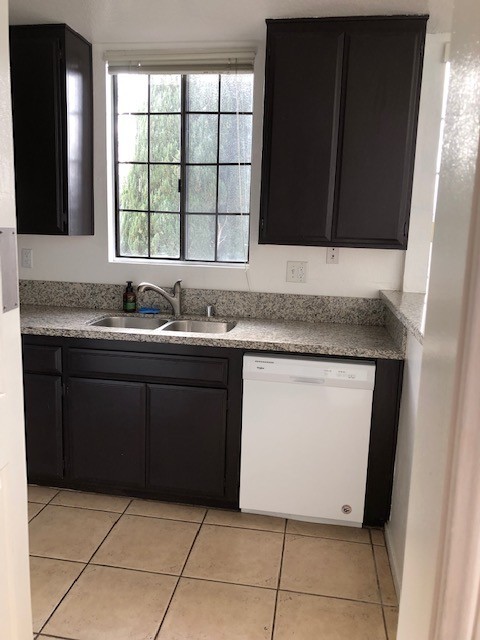 1 bed, 1 bath, $2,250, Unit 205