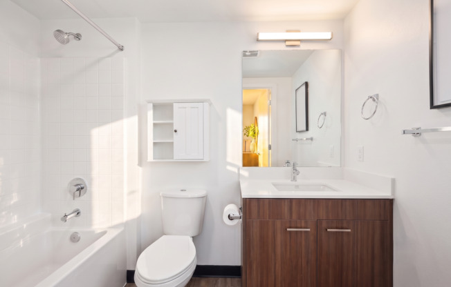 Studio, 1 bath, 688 sqft, $2,455, Unit 2