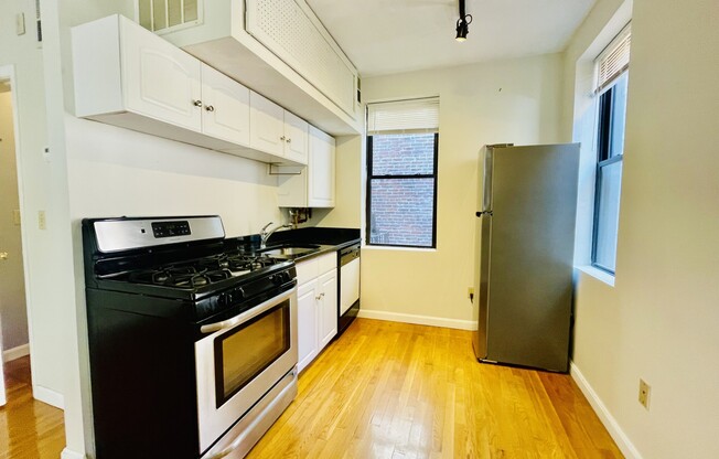 40 CLARK ST
