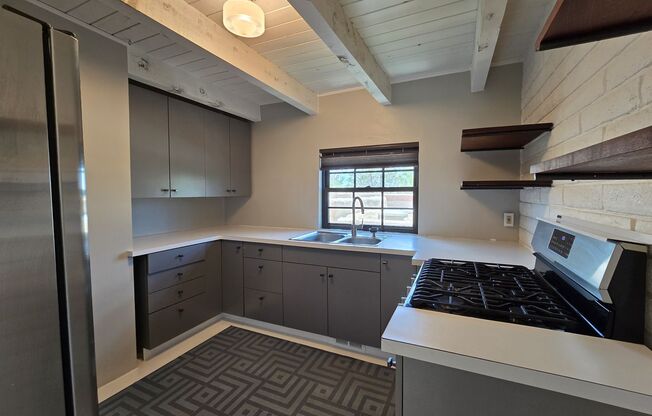 335 Otero St