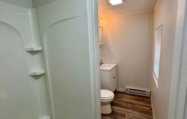 2 beds, 1 bath, $1,150