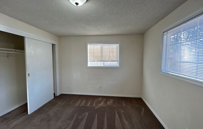 2 beds, 1 bath, $1,650