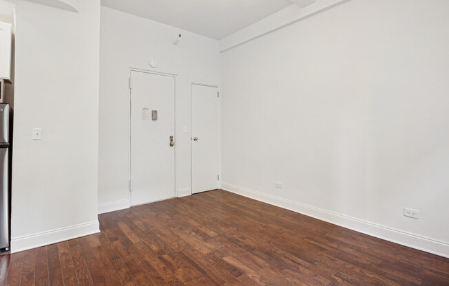 Studio, 1 bath, $2,900, Unit 302