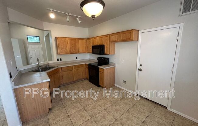 3342 N 143 LN