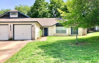 3/2 Duplex in Ideal North Austin Location