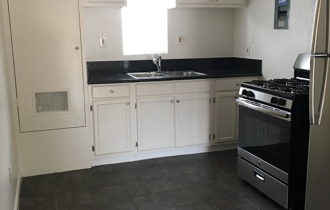 1 bed, 1 bath, 600 sqft, $1,995, Unit 06