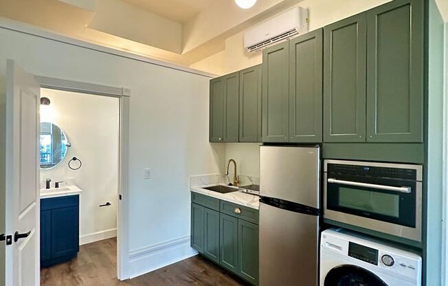 Studio, 1 bath, 166 sqft, $2,095, Unit 106