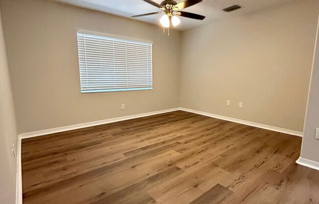 2 beds, 2 baths, 1,000 sqft, $1,499, Unit 205