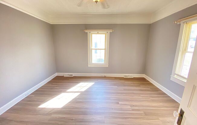 Large 2bd/1ba House down 1st St in walking distance to Downtown Kannapolis