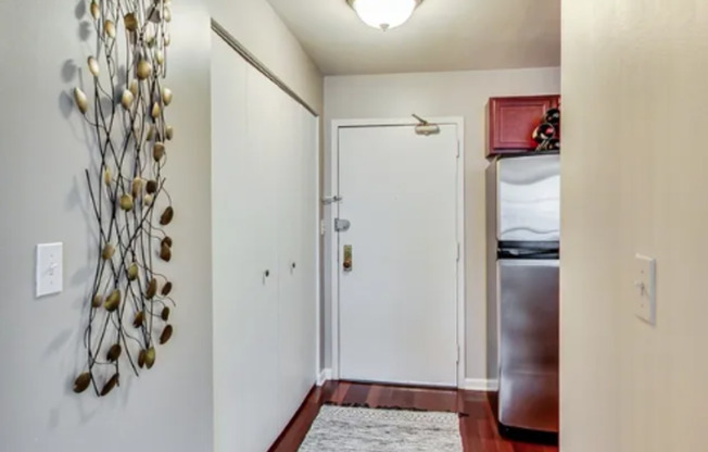 Goldcoast 1b1b Apartment Available