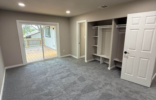 Charming 3-Bedroom Home for Rent in East Austin – Spacious Yard & Great Location!