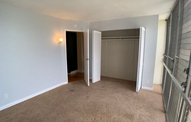 2 beds, 1 bath, $2,200