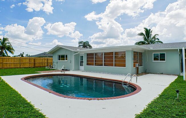 Wonderful 3-bedroom, 2-bathroom pool home and fenced yard in Southeast Cape Coral