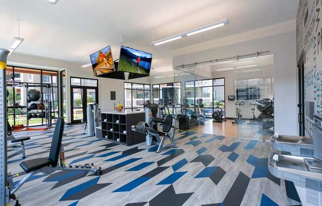 Fitness Center at Apres Apartments in Aurora, CO