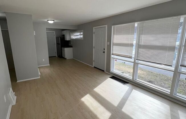 4 Bedroom, 1 bathroom Single-Family Home in Penn Hills- Stainless Appliances and All New Flooring!!