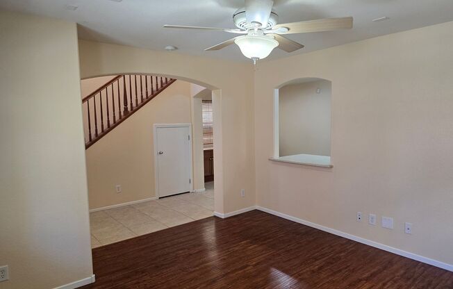 3 beds, 2.5 baths, $1,730