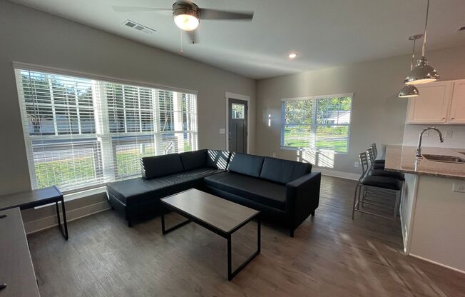 4 beds, 4.5 baths, 1,600 sqft, $1,040, Unit 605 Bulldog Court - A