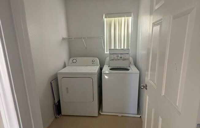 3 beds, 2.5 baths, $2,300