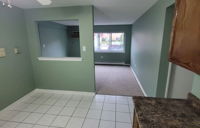 1 bed, 1 bath, 795 sqft, $1,550, Unit 1B