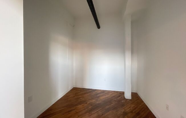 2 beds, 2 baths, 750 sqft, $1,650, Unit Unit 206