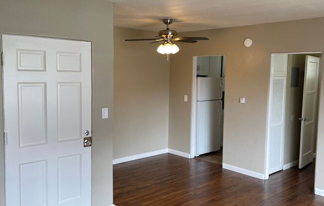 Large 1 Bed/1 Bath Hillcrest