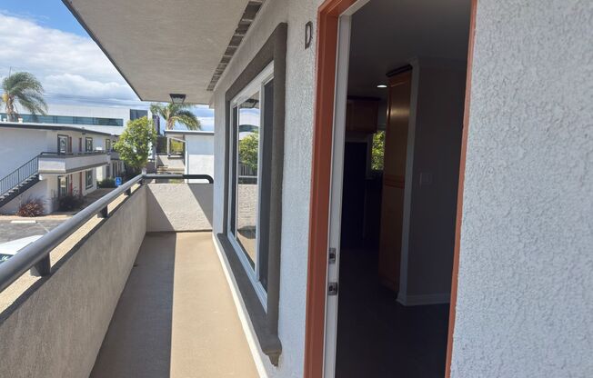 2 beds, 1 bath, 795 sqft, $2,475, Unit 21D
