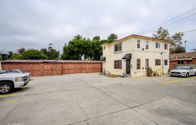 1643 S CATALINA ST